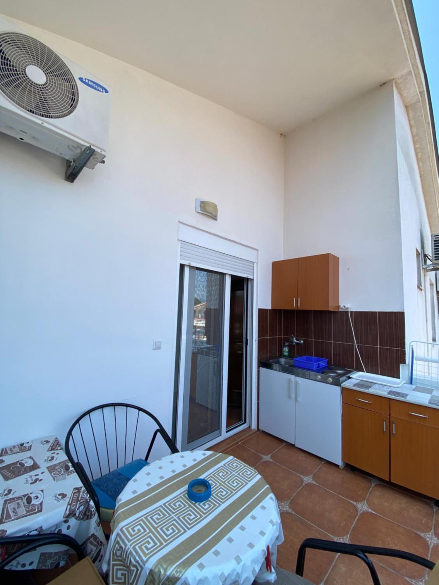Guest House Nura Ulcinj Extérieur photo